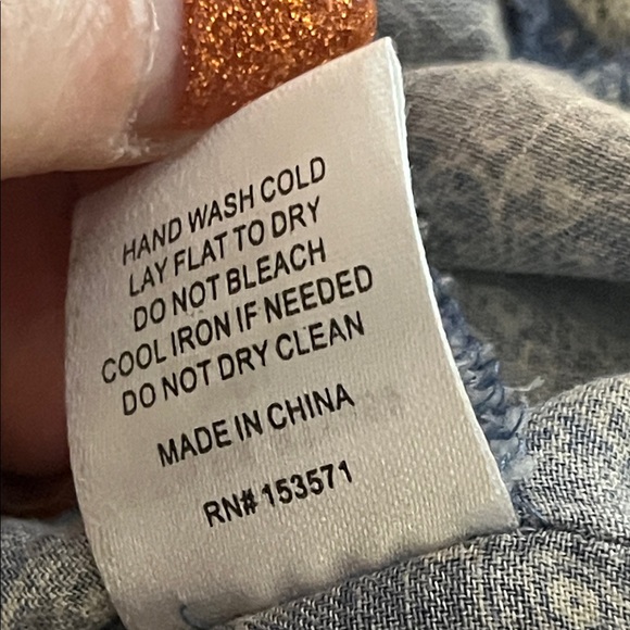 NWOT Oli & Hali Blue & White Mixed Media Lace, Crochet, Denim Patchwork Shirt - Picture 10 of 11